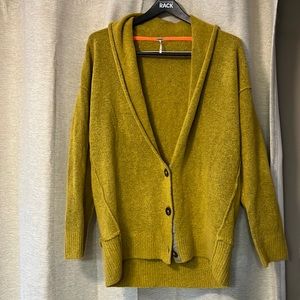 Free People women mustard color cardigan size s